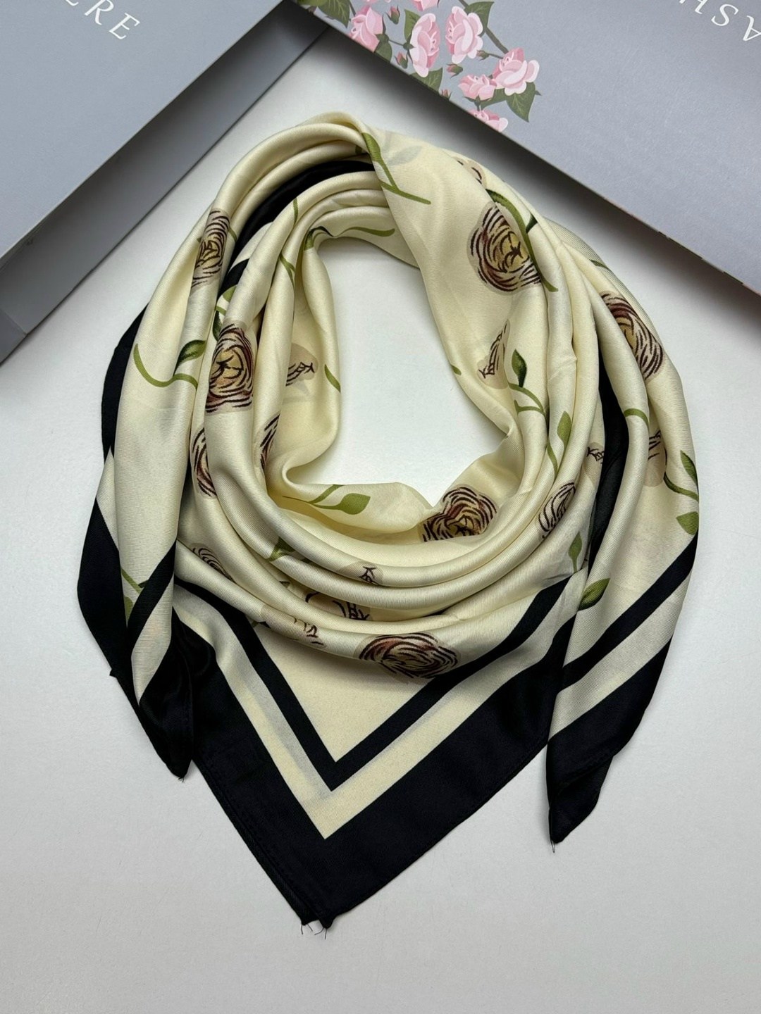 шелковый женский платок,платки шелковые,платки тонки,платки шелковый на голову и шею,платки женские