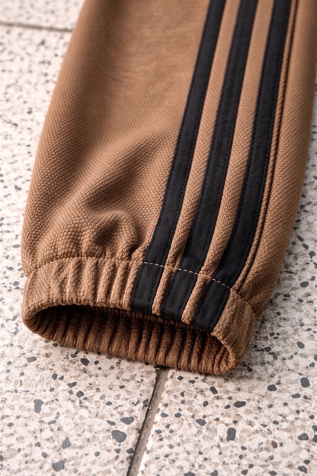 мужские спортивные брюки,спортивные брюки,костюм спортивный мужской,футболка поло мужская,футболки мужские