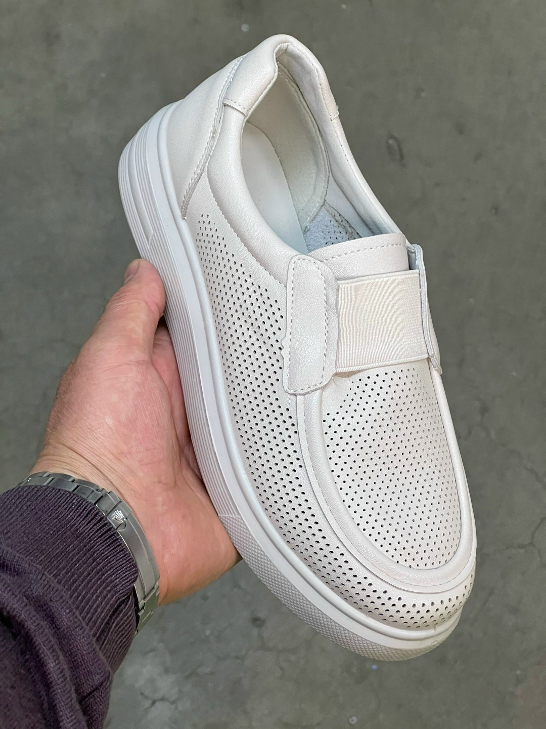 ,кроссовки женскиe,белые кроссовки женские,кроссовки для женщин,обуви