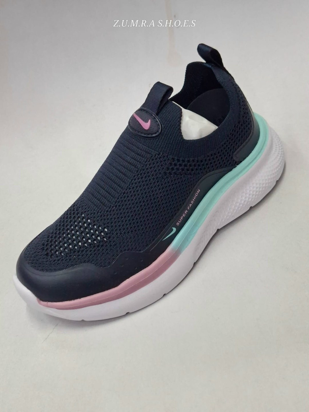 кроссовки,мужские кроссовки, спортивная,повседневные кроссовки,кроссовка мужской