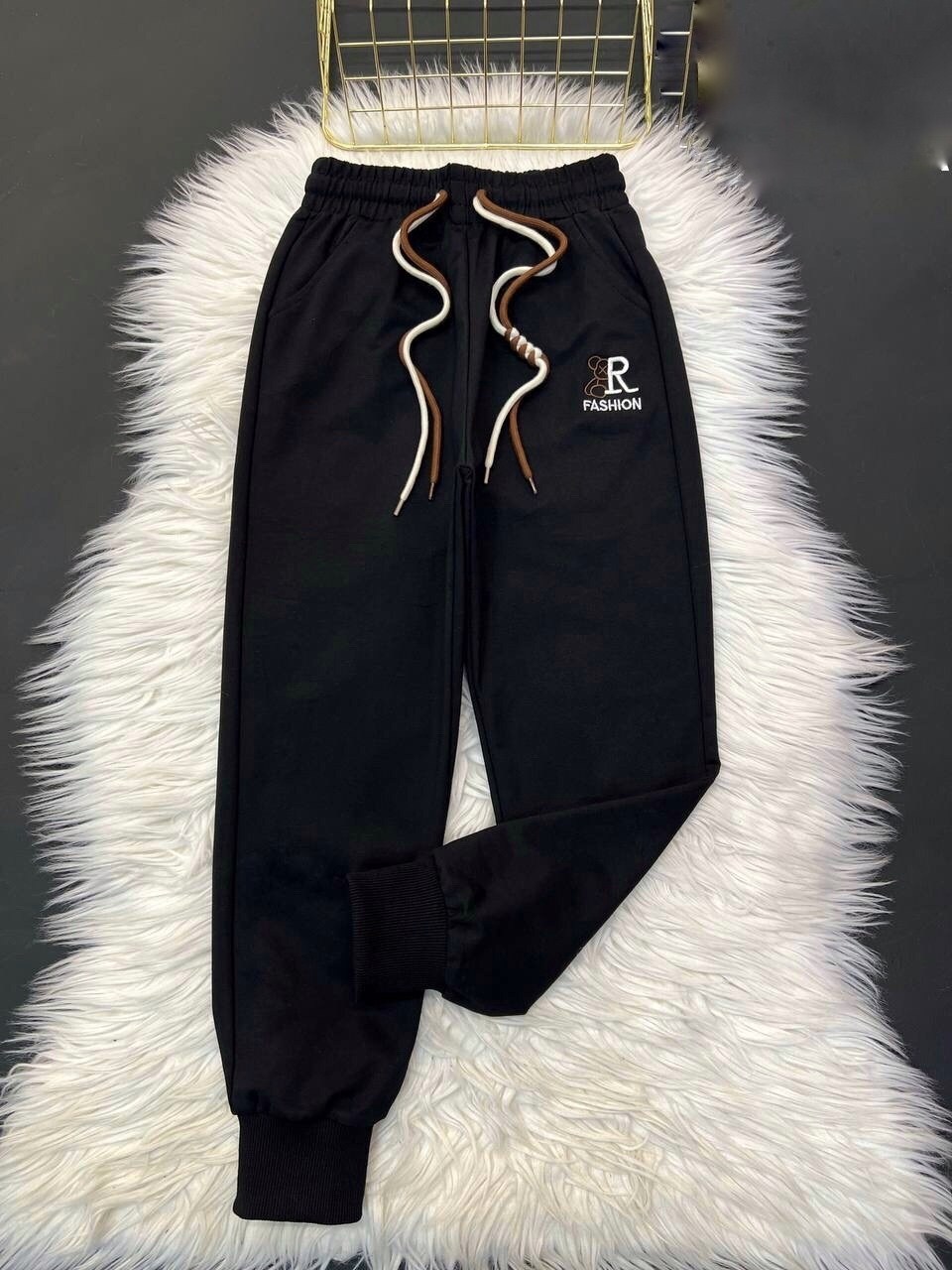 брюки спортивные,спортивные штаны,спортивные штаны мужские,мужские брюки спортивные,штаны прада мужские