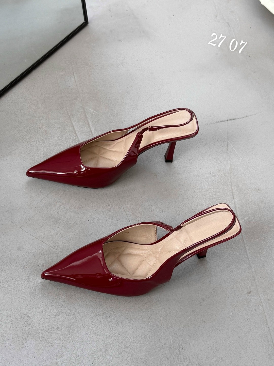 женские туфли лодочки,женские кожаные босоножки gucci бордовые,gucci женские босоножки,туфли лодочка,женская