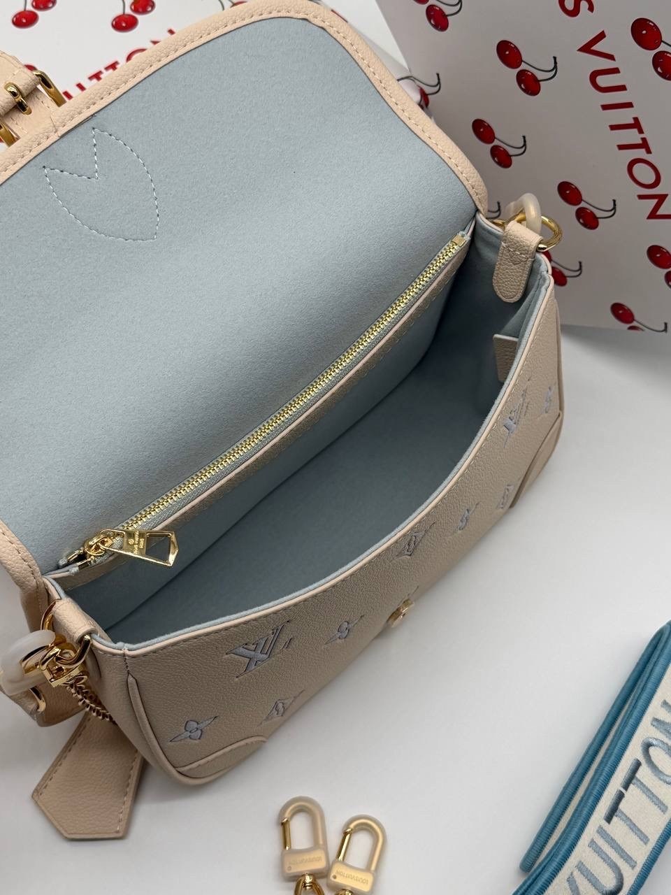 louis vuitton сумка на плечо,сумка louis vuitton,louis vuitton женская сумка,сумочка,женская сумка