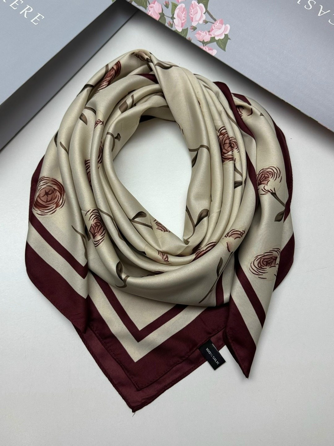 шелковый женский платок,платки шелковые,платки тонки,платки шелковый на голову и шею,платки женские