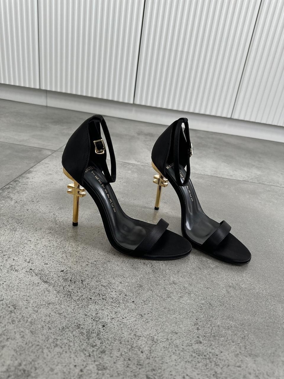 босоножки на каблуках,туфли yves saint laurent 2026,босоножки yves saint laurent,черные босоножки,босоножки ив сен лоран