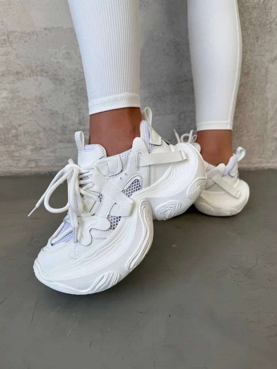 женские кроссовки,кроссовки,массивные кроссовки для девушек,белые кроссовки женские,белые кроссовки