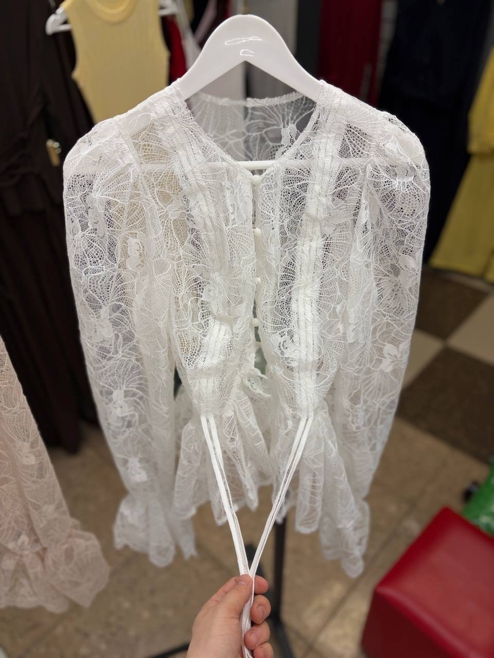 блузка с оборками,блузка стильная,блузка модная,кружевная блузка,женская блузка