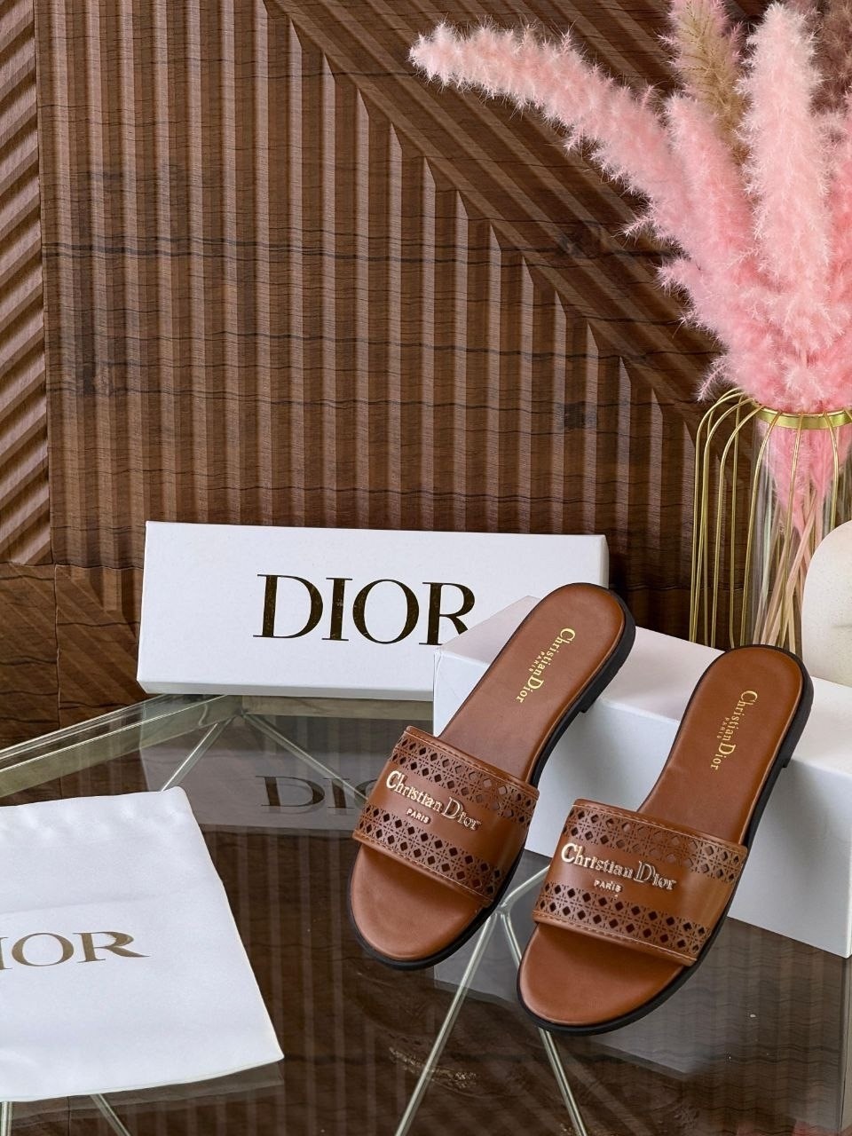 женские шлепанцы dior dway,шлепанцы christian dior,тапочки dior,сандалии dior,