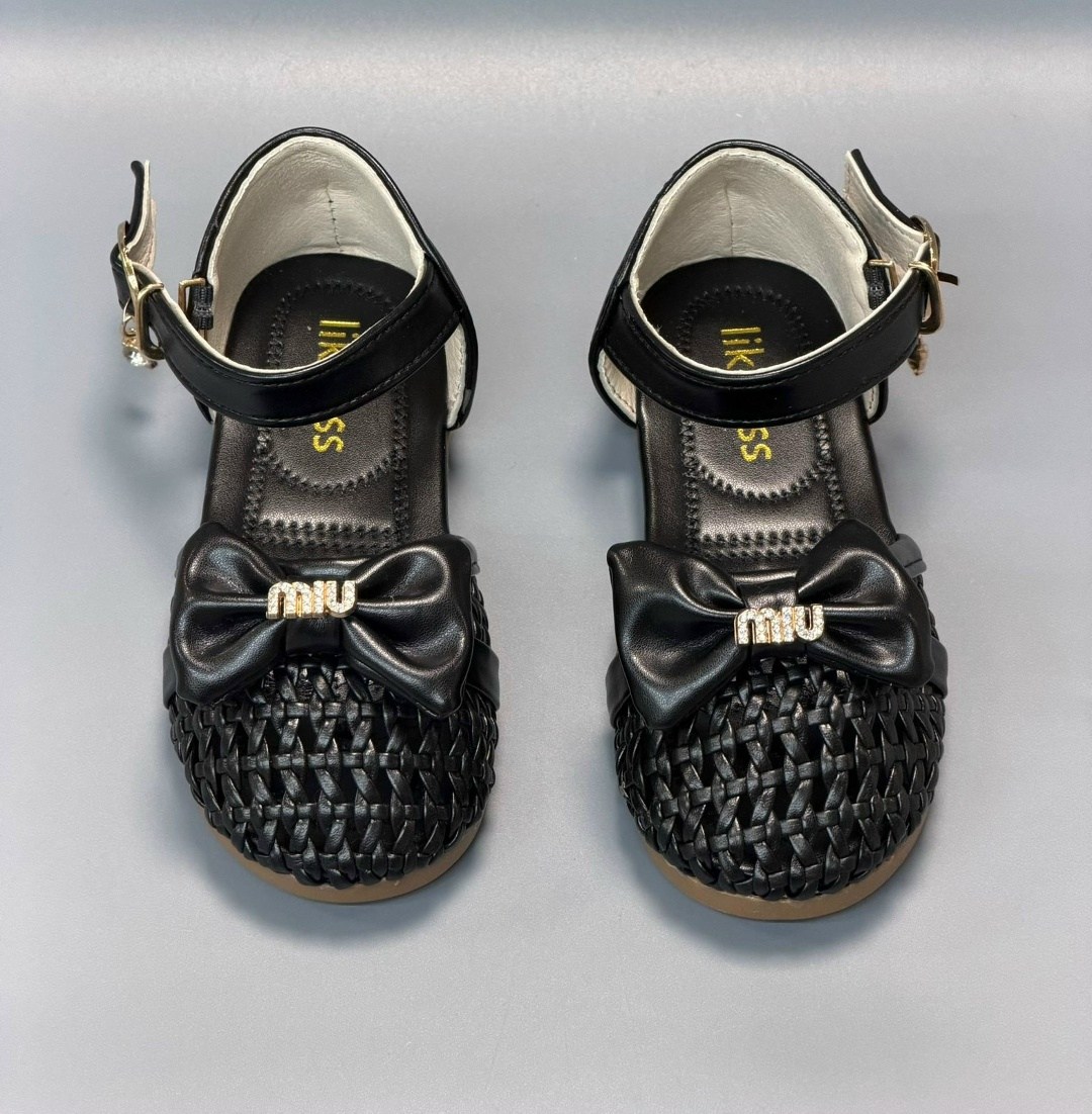 детские туфли,туфли блестящие для девочек,детские туфли для девочек,серебристые туфли для девочки,босоножки для девочек