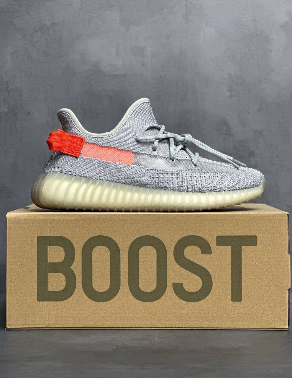 adidas yeezy boost 350 v 2,кроссовки adidas yeezy boost 350,adidas yeezy boost 350 v2 tail light,adidas yeezy boost 350 v2 light,yeezy boost 350 v2 tail light