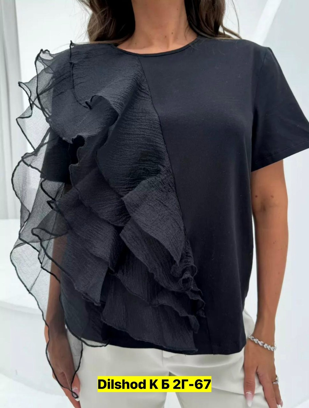футболки женская,футболка с оборками,футболка черная однотонная нарядная с рюшами и воланами disorelle,блузка женская,женская блуза