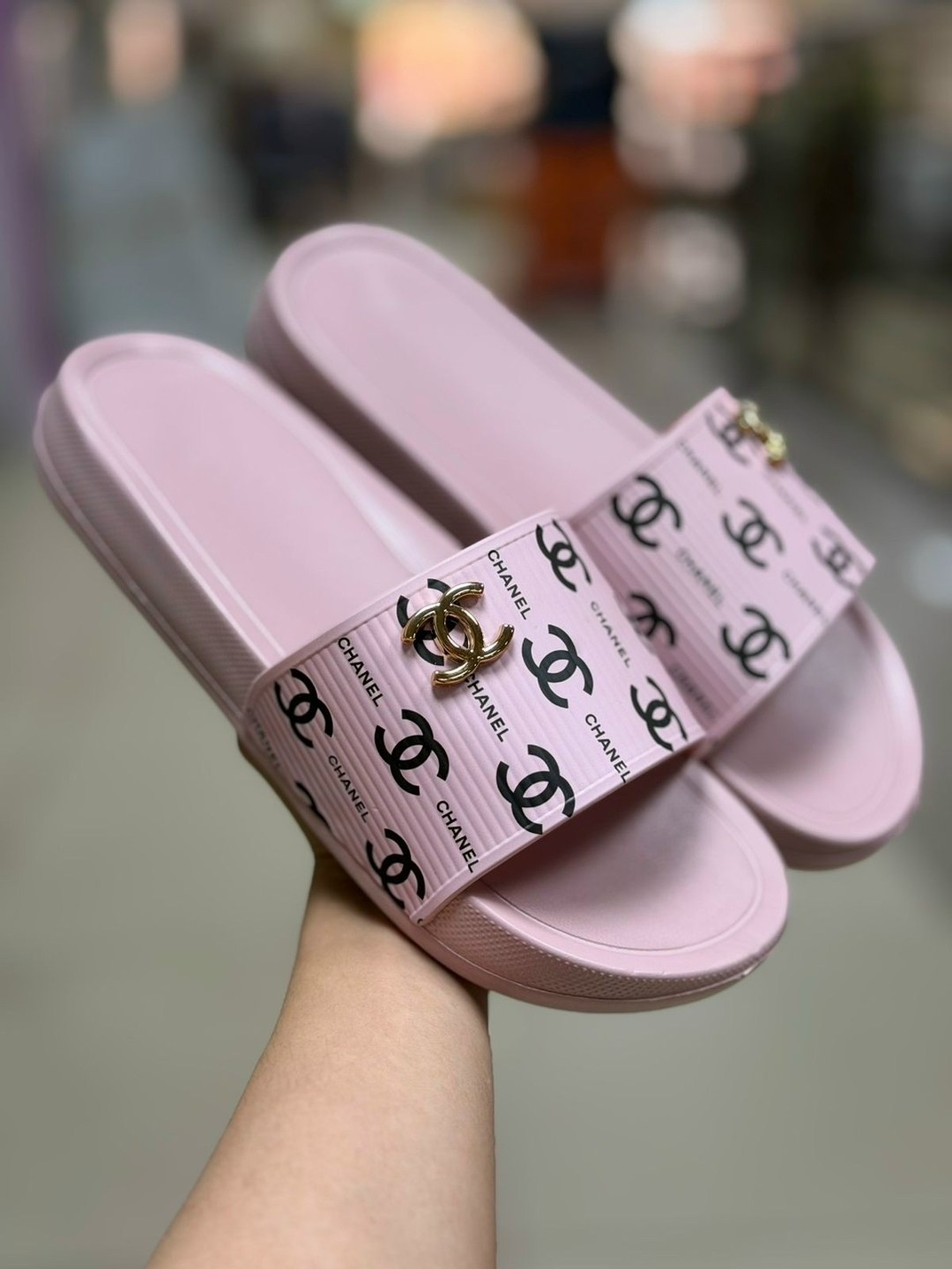 ,шлепанцы женские,модные тапочки,louis vuitton terlik,модные шлепанцы