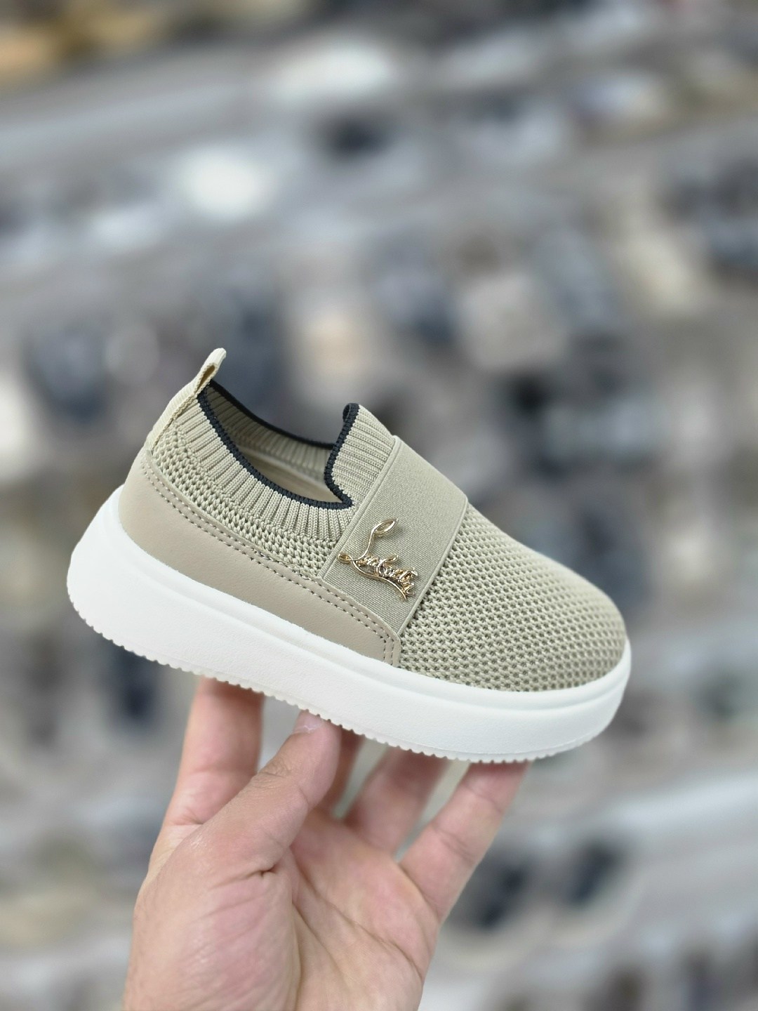 ,кроссовки мальчику,детские кроссовки,повседневная ,спортивная