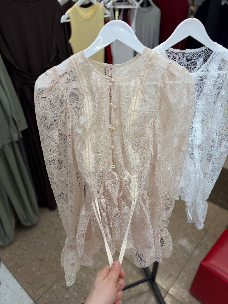 блузка с оборками,блузка стильная,блузка модная,кружевная блузка,женская блузка