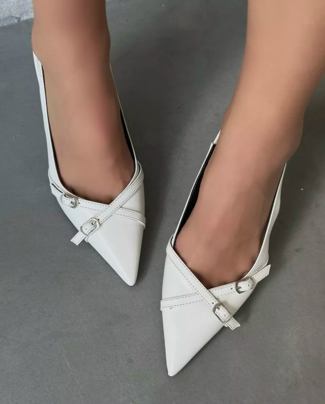 женские высокие каблуки fox shoes белый,туфли женские,белые женские туфли на каблуке с острым носком k404910309 fox shoes,белые женские туфли на каблуке с острым носком k404910809 fox shoes,туфли обув