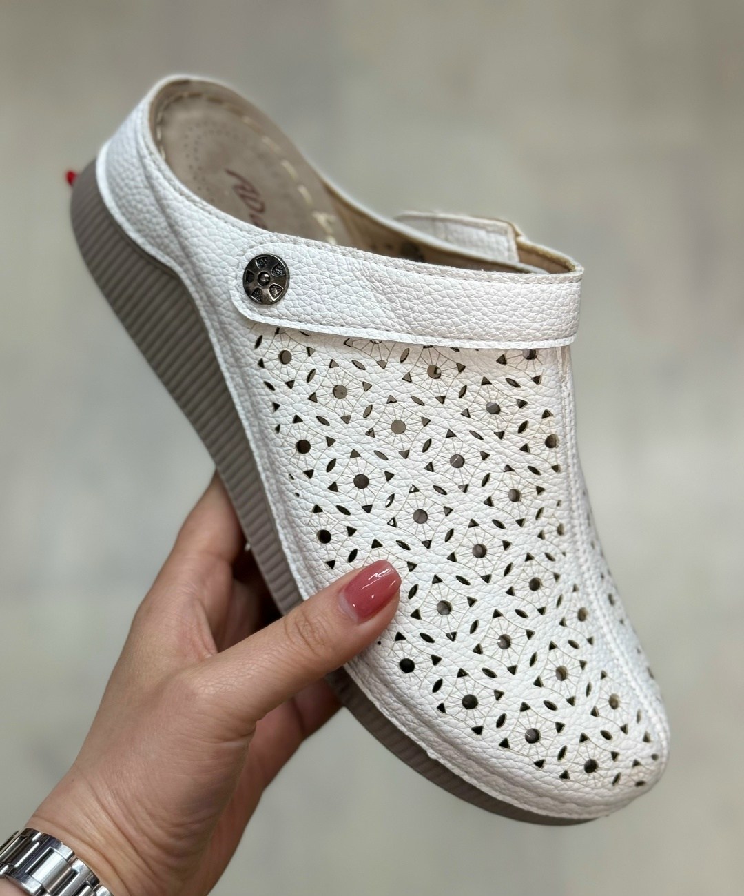 ,женские шлепанцы,сабо женские,женские босоножки,модные босоножки