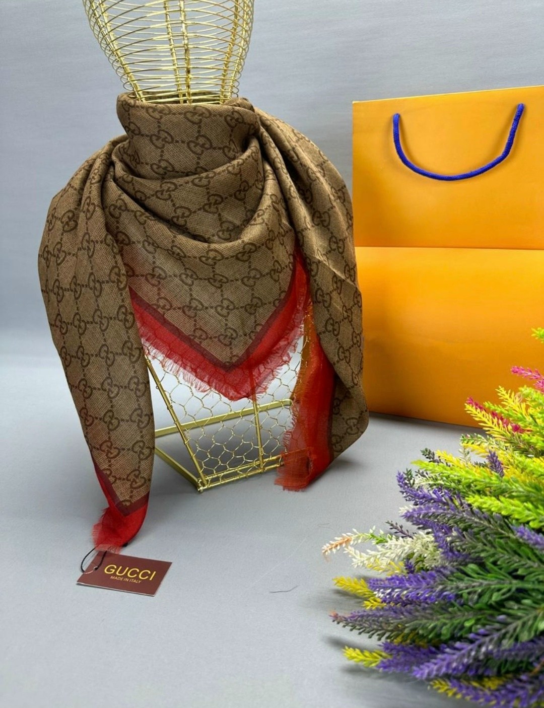 шарф гуччи женский,платок гуччи,платок гуччи оригинал,платок gucci,шелковый платок гуччи