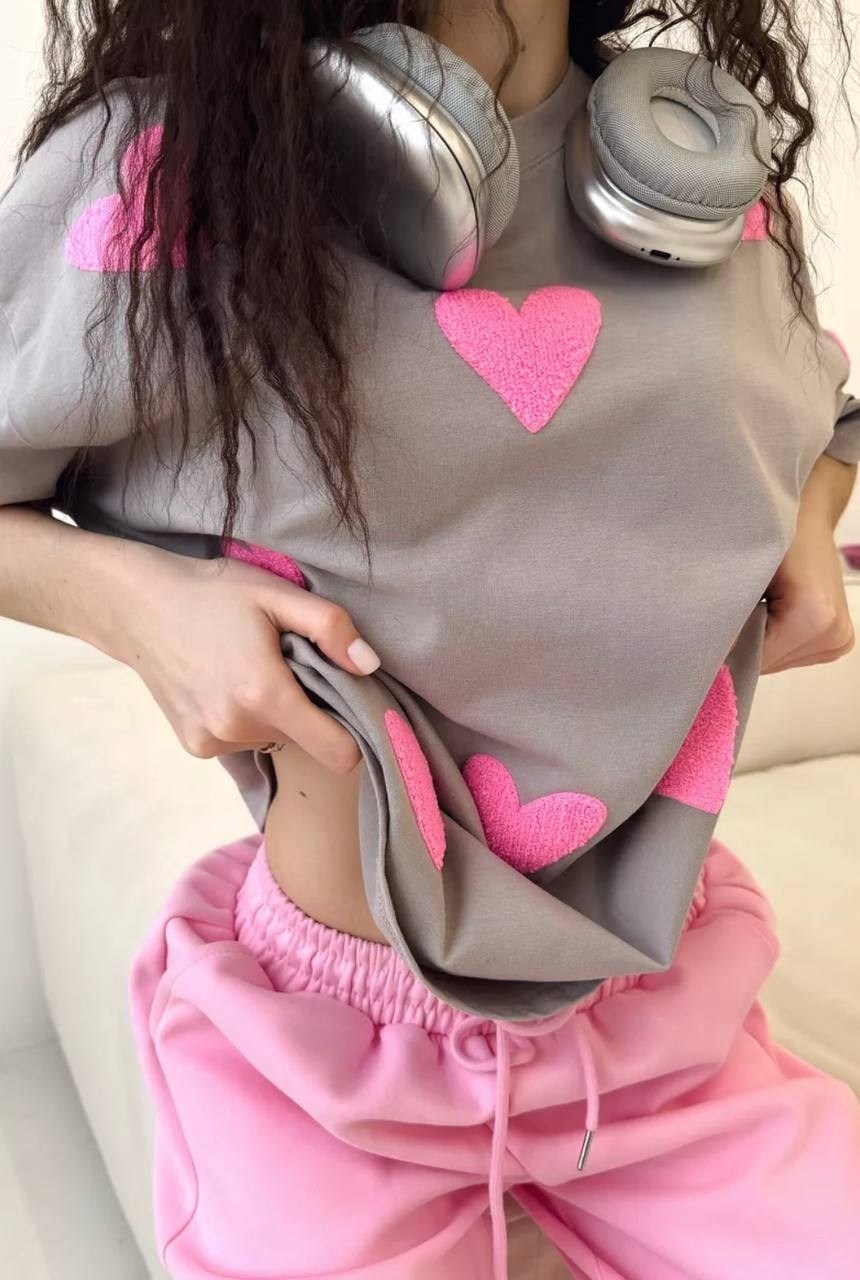 футболки женская оверсайз,футболка с сердечками оверсайз,футболка с сердцем оверсайз,женская футболка