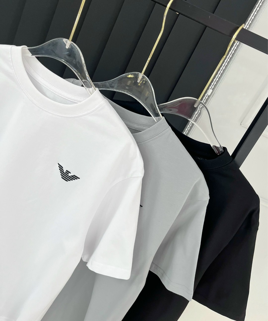 футболка emporio armani,мужские футболки emporio armani,футболки мужские,мужская белая футболка,футболки женские мужские