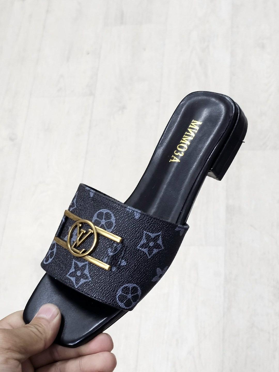 луи виттон шлепки женские,шлепанцы женские луи виттон,,шлепанцы луи виттон,шлепанцы louis vuitton