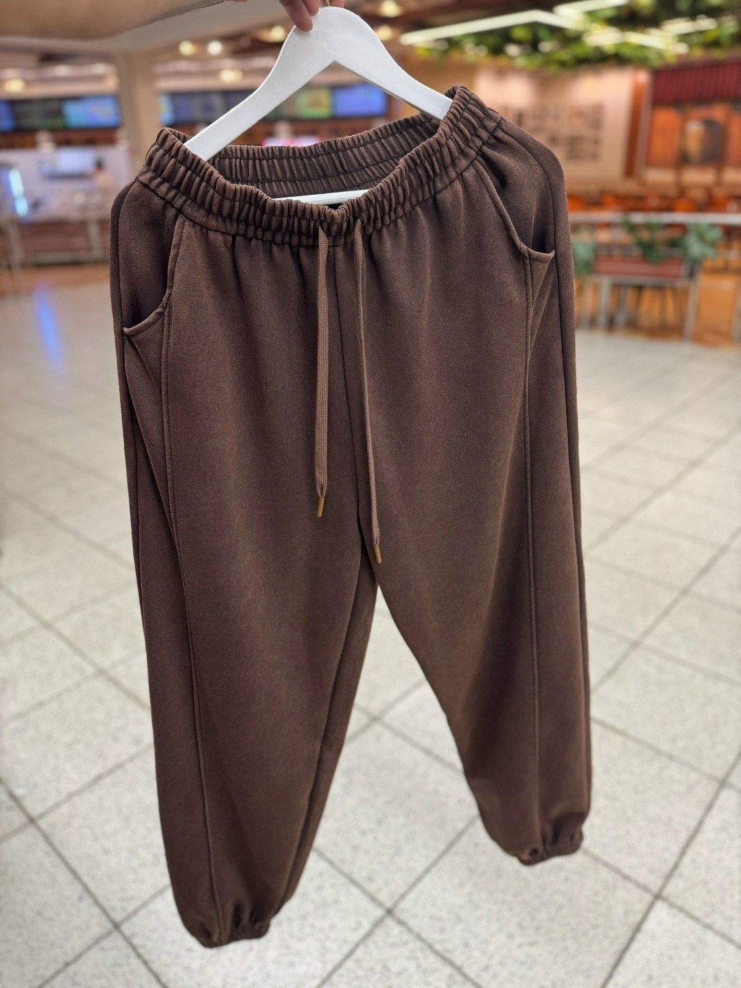 спортивные брюки,штаны свободные,спортивные штаны,штаны оверсайз,модные брюки