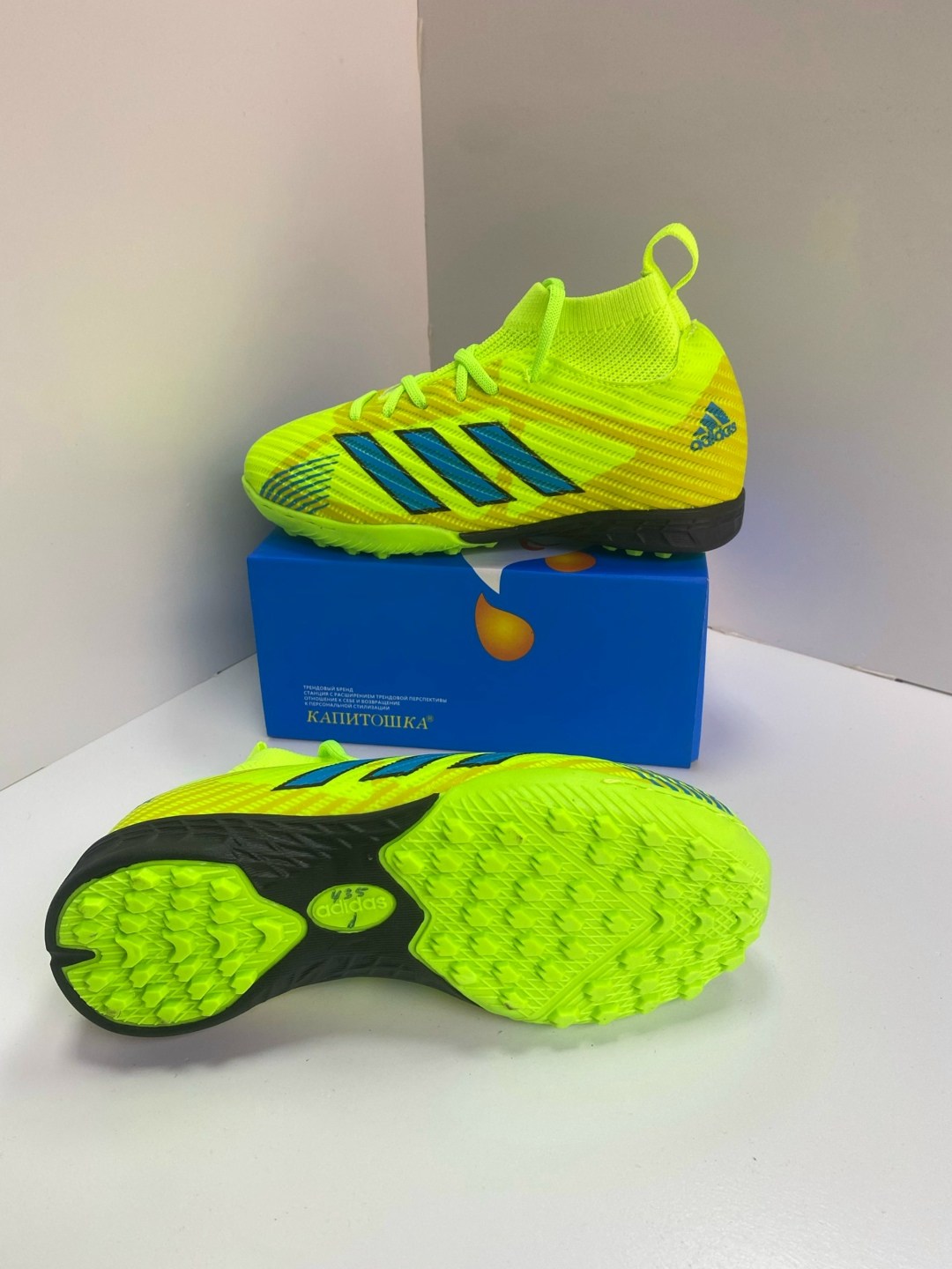 сороконожки футбольные адидас 2026,адидас сороконожки,сороконожка для футбола,бутсы adidas,сороконожки adidas predator