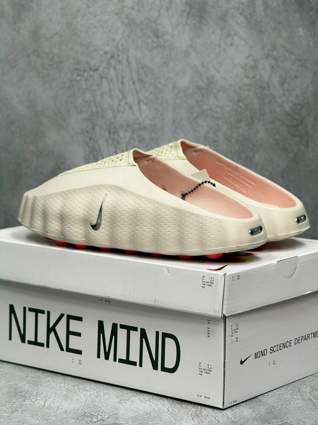nike mind 001,nike mind 002,nike mind,кроссовки nike,шлепанцы женские
