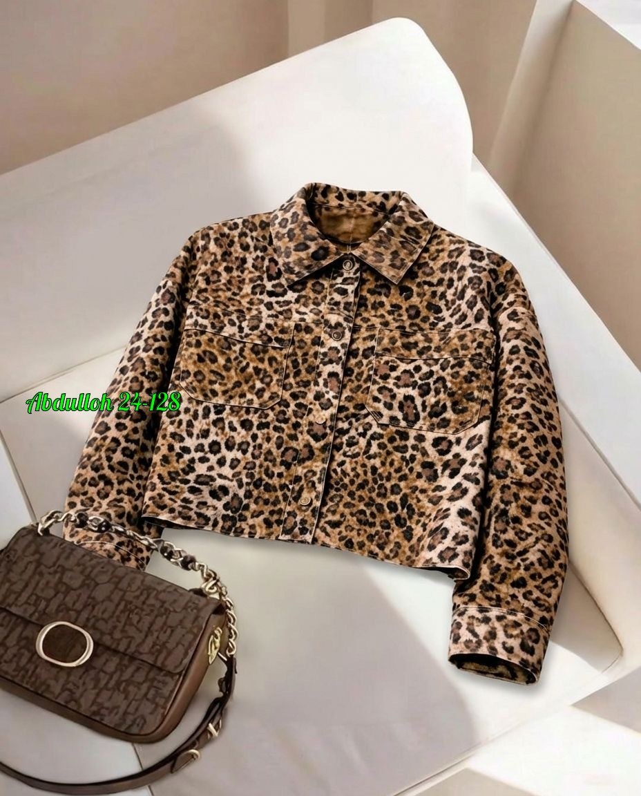 женская джинсовая куртка с леопардовым принтом,куртка модная,куртка женская,куртка леопардовая,стильная куртка