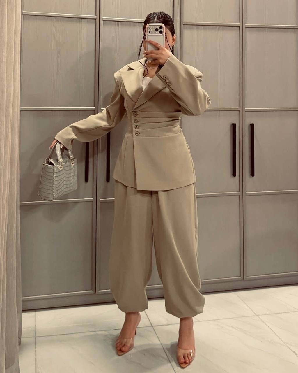 брючный костюм,костюм классический брючный,брючный женский костюм,женский костюм,брючный костюм деловой с пиджаком sanro 322318520