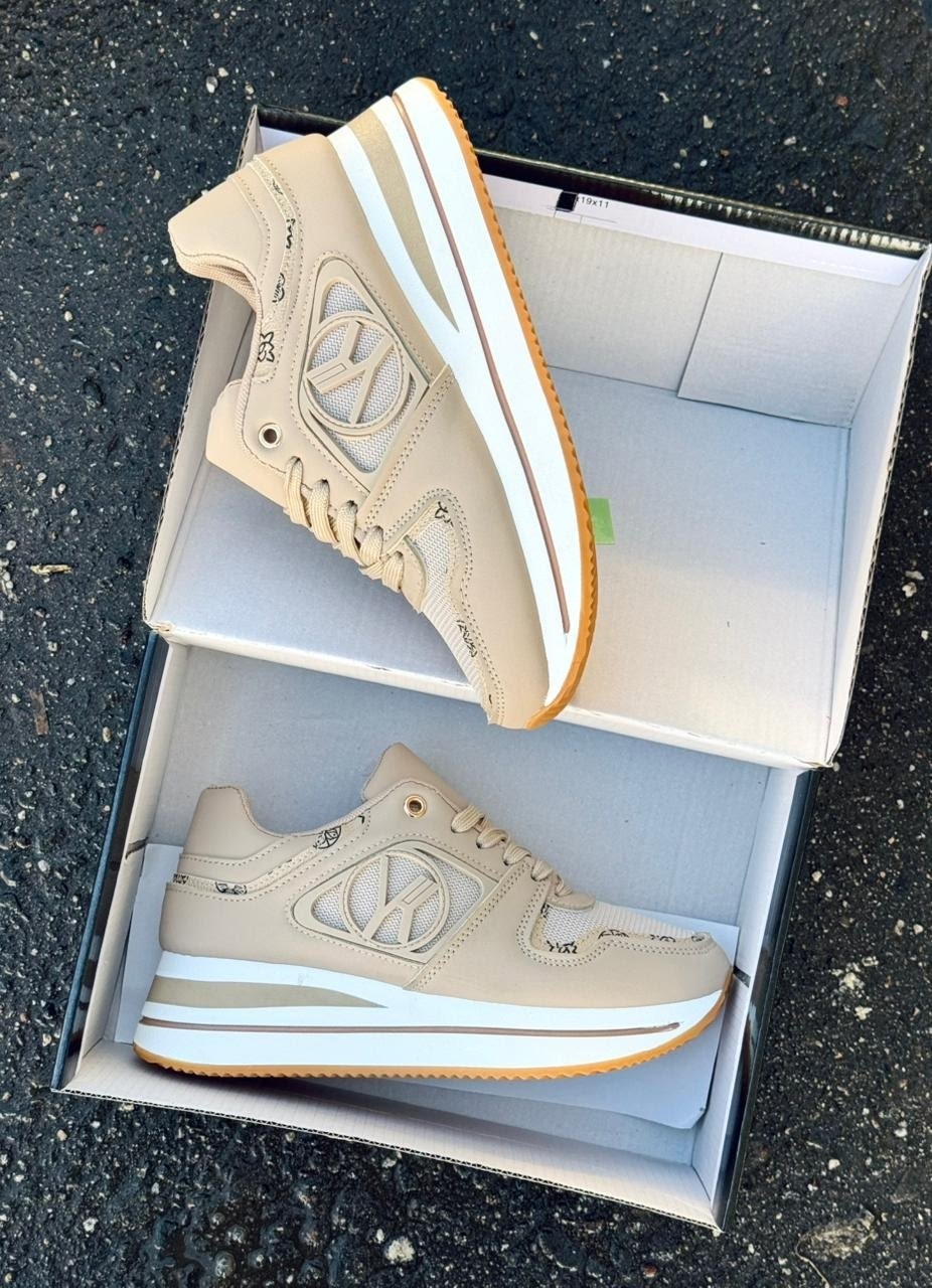 ,женские кроссовки,кроссовки повседневные женские,женские кожаные кроссовки,спортивная