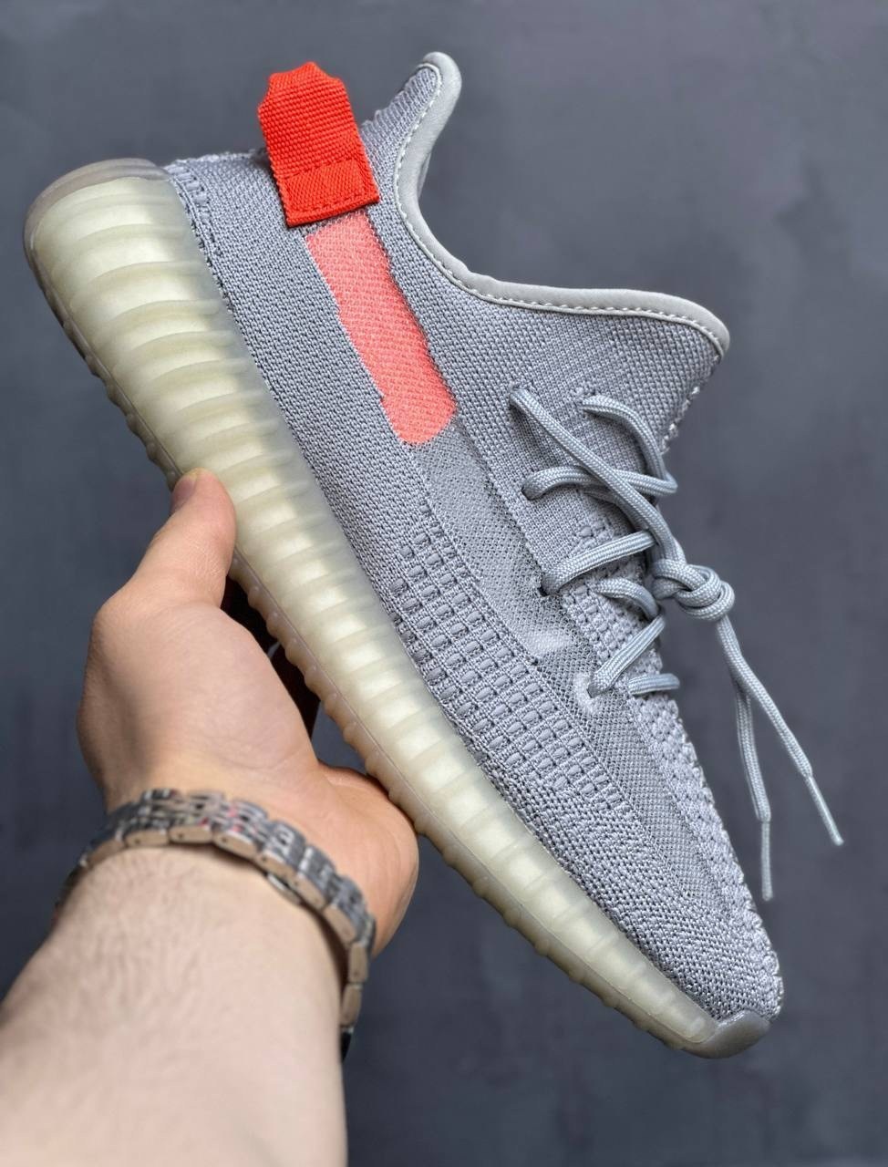 adidas yeezy boost 350 v 2,кроссовки adidas yeezy boost 350,adidas yeezy boost 350 v2 tail light,adidas yeezy boost 350 v2 light,yeezy boost 350 v2 tail light