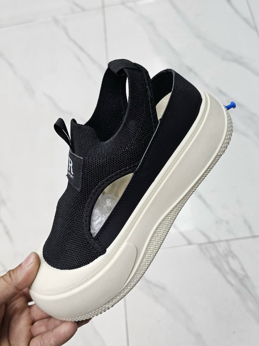 , женская,кроссовки женскиe, модная,летняя