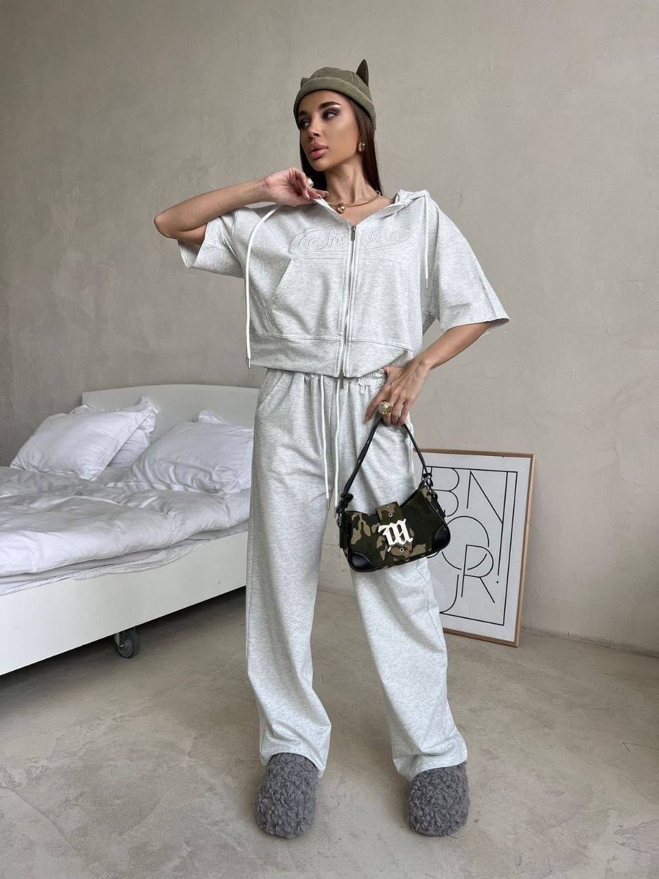 костюм спортивный,женский костюм,стильный костюм,женский спортивный костюм,бежевый костюм