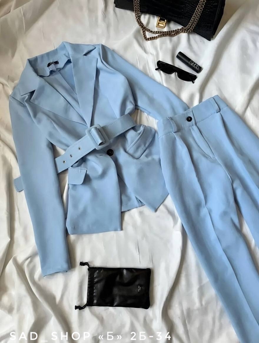 костюм двойка брючный классический,костюм женский брючный тройка,женский брючный костюм двойка,костюм брючный голубой,костюм классика пиджак с ремнем и брюки голубой bek