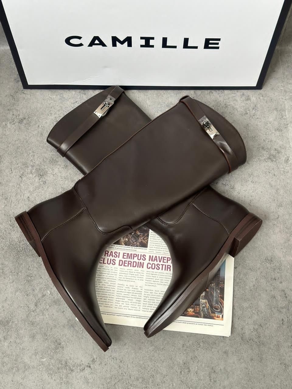 сапоги демисезонные на каблуке кожаные казаки londri,осенние жокейские сапоги кожаные paris bacio,женские сапоги до колена из натуральной кожи,женские сапоги,сапоги до колена из натуральной кожи