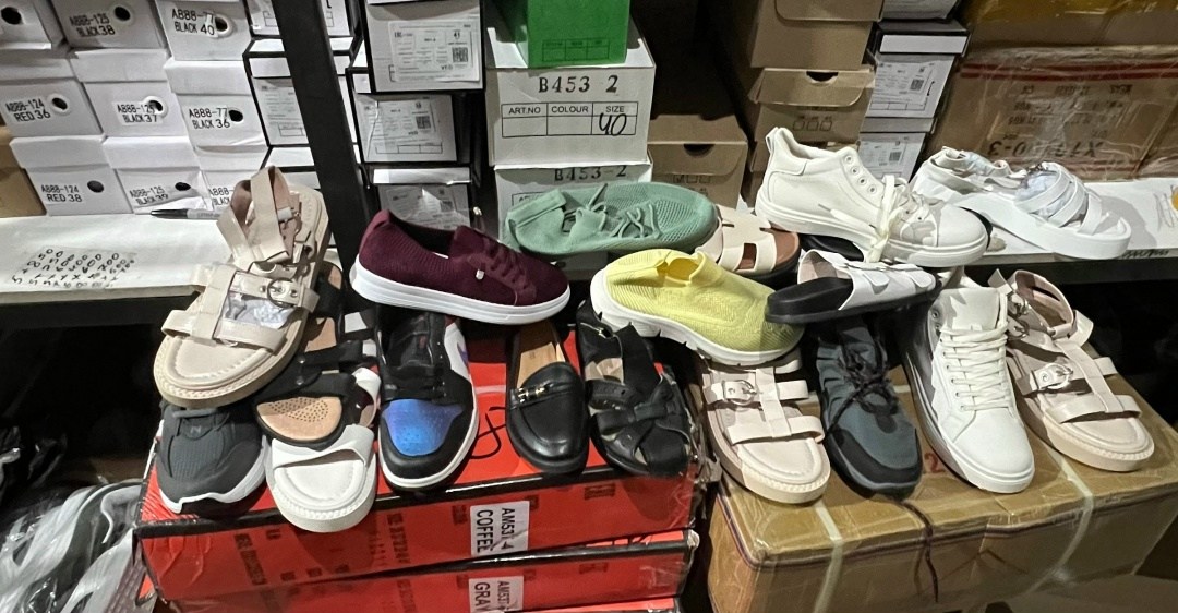 продуктовые наборы,отходов,контрабанда,контрабанда сигарет