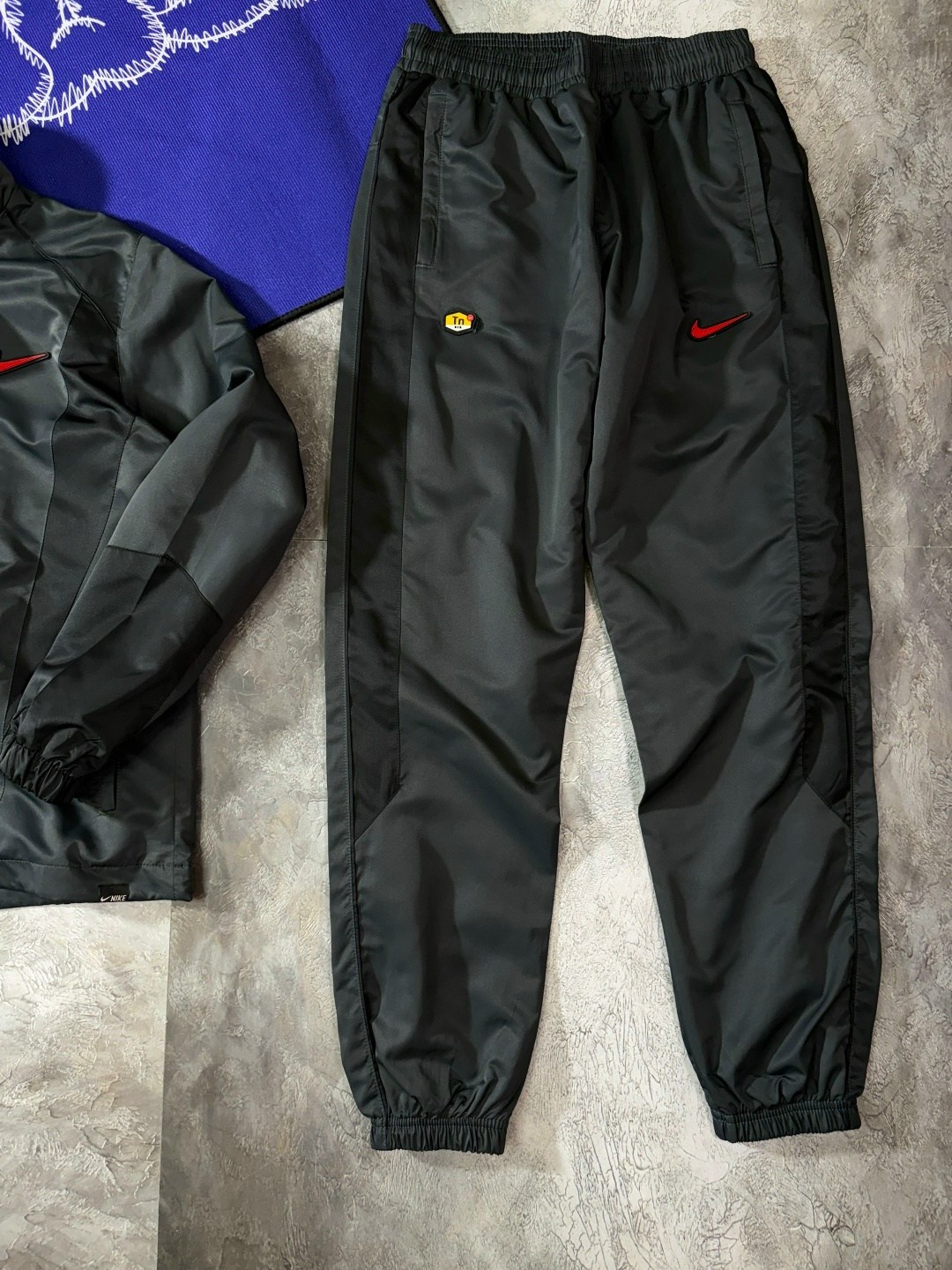 спортивный костюм nike,ветровка nike tn,lakers спортивный костюм мужской найк,спортивный костюм nike мужской,куртка nike мужская