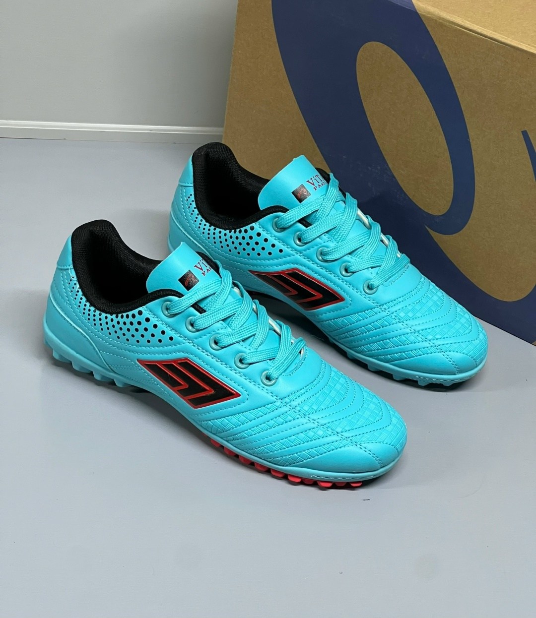 сороконожка для футбола,бутсы футбольные детские,футбольная бутса,сороконожки футбольные,футбольная