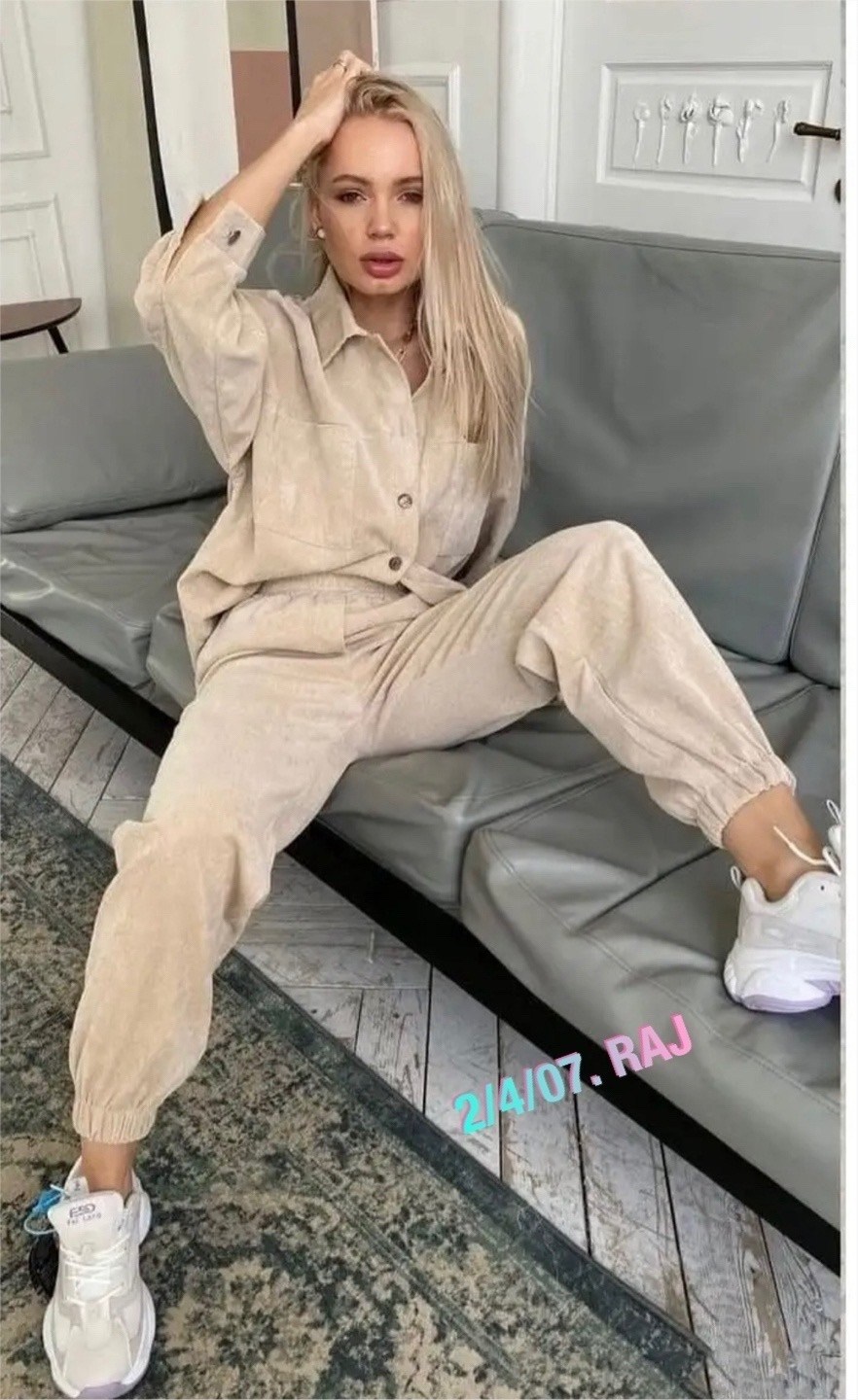 брючный костюм,вельветовые костюмы,костюм женский,костюм женский тройка из вельвета,костюм голубой