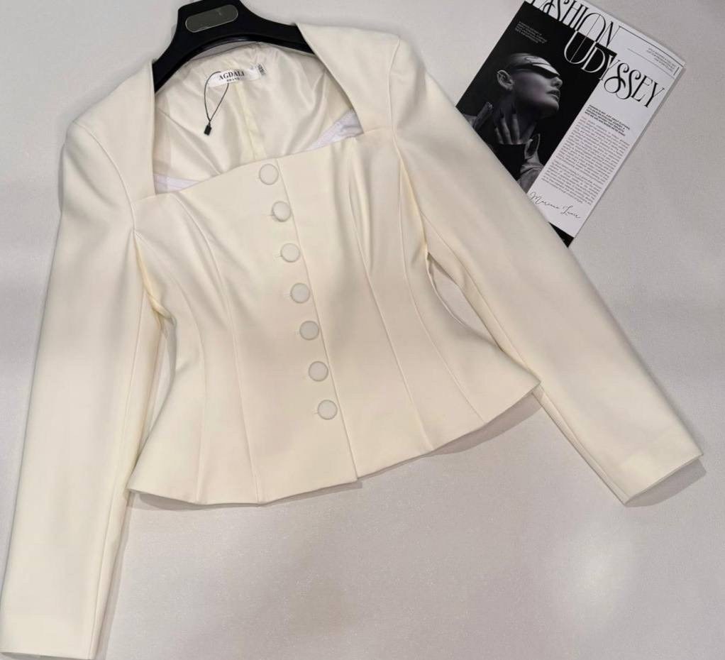 жакет с баской,пиджак с баской,жакет,костюм женский,пиджак с баской женский