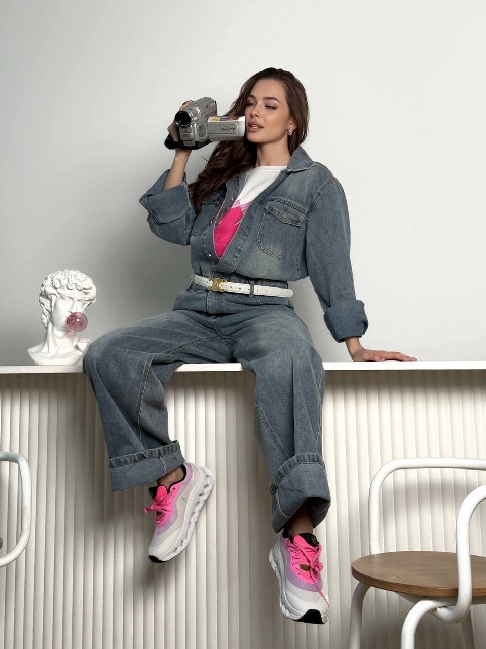 женские джинсы,джинсовый комбинезон,широкие джинсы