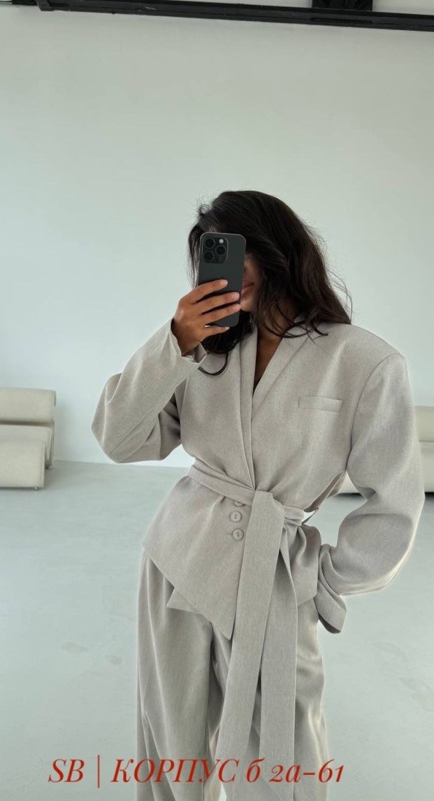 костюм женский оверсайз,брючный костюм,костюм оверсайз,жакет с поясом,женский классический костюм оверсайз am-6775a850