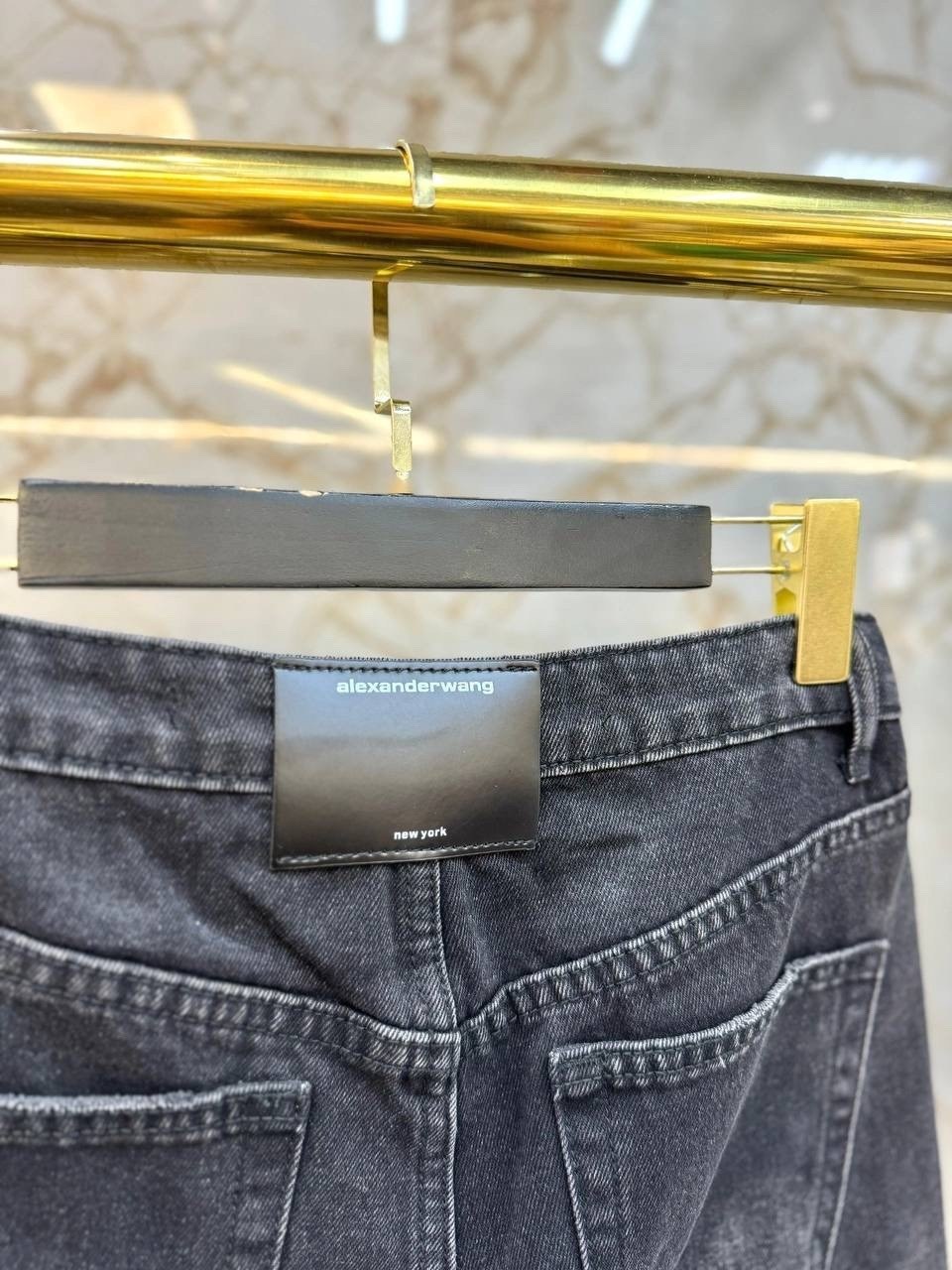 джинсовые шорты,мужские джинсовые шорты,dsquared2 шорты джинсовые мужские,шорты женские джинсовые,шорты джинсовые дольче габбана женские