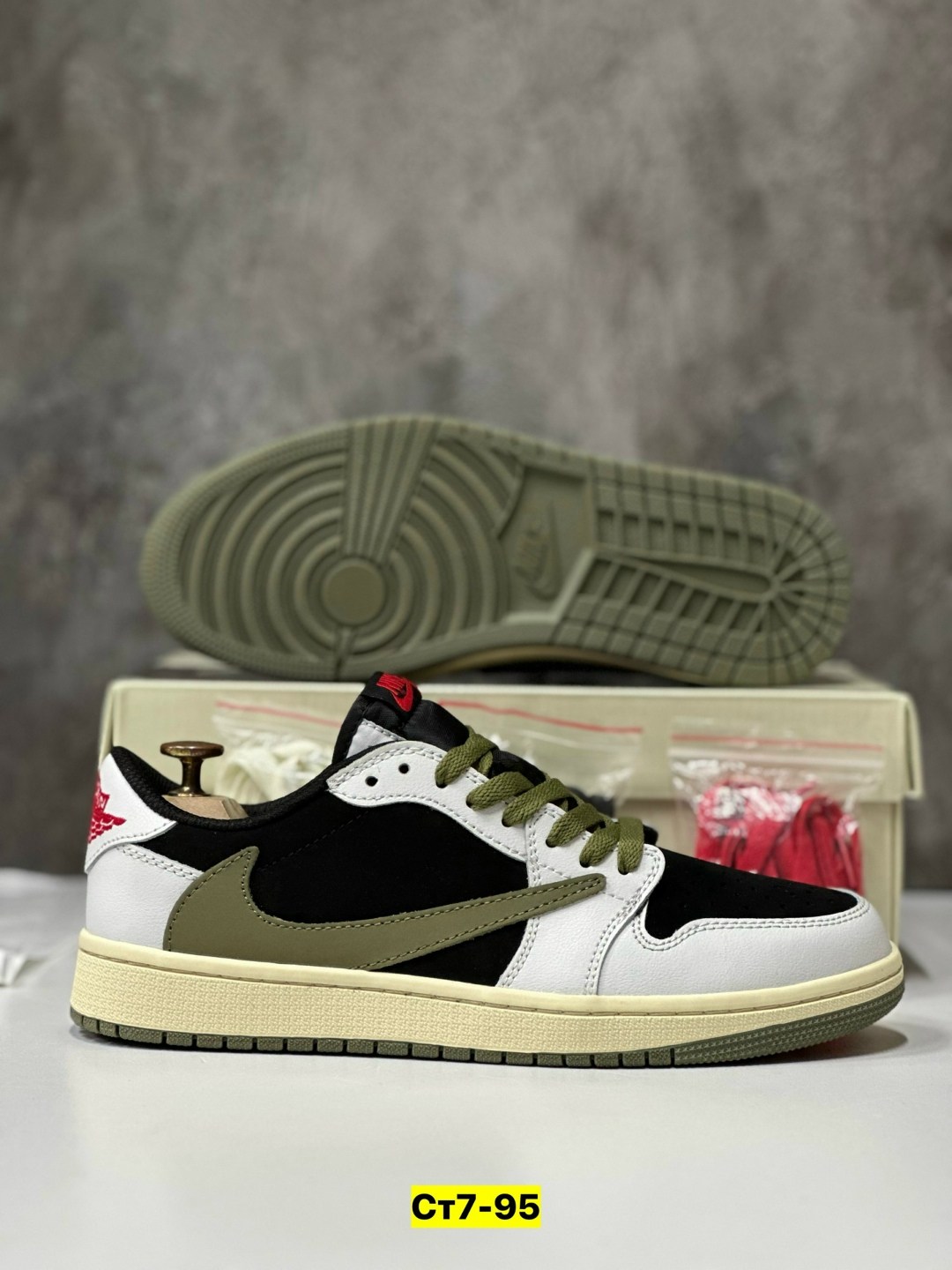 кроссовки nike air jordan 1 low travis scott,кроссовки nike travis scott air jordan 1,кроссовки travis scott x air jordan 1 low olive,кроссовки travis scott x air jordan 1 low,кроссовки nike air jorda