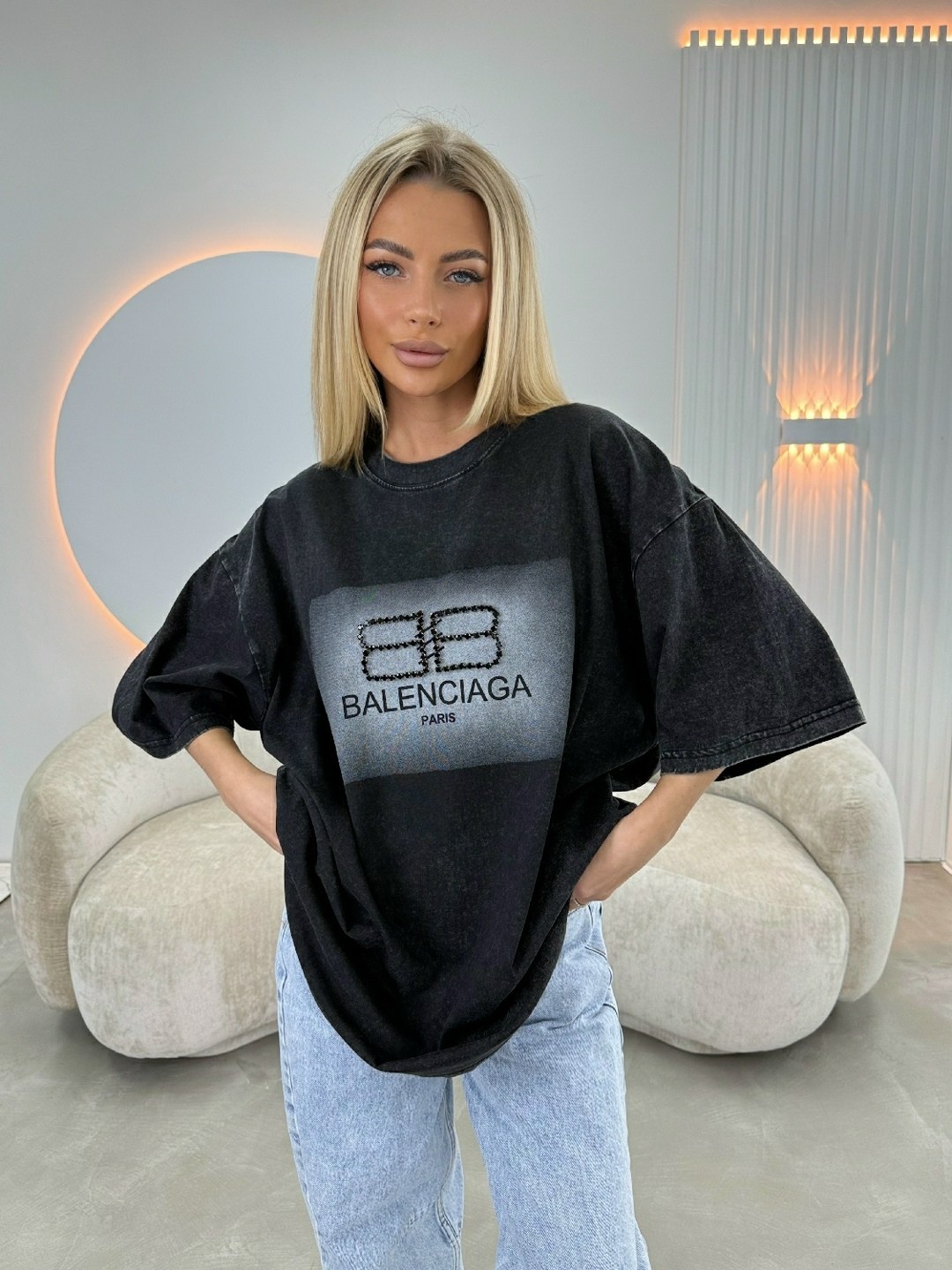 футболка balenciaga,футболка balenciaga женская,футболки баленсиага,футболка баленсиага женские,рваная футболка balenciaga