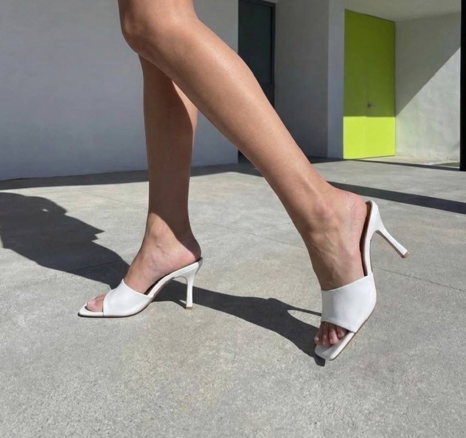 босоножки с квадратным мысом,мюли на каблуке,босоножки сабо,шлепанцы на каблуке,женские каблуки