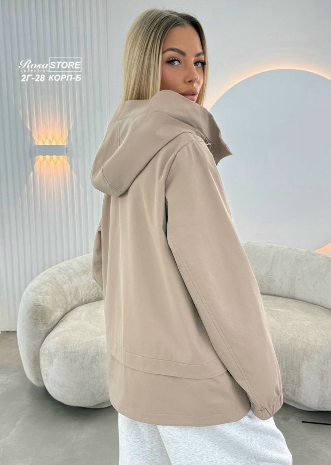 ветровка женская,ветровка,женская куртка,легкая куртка,ветровка удлиненная с капюшоном