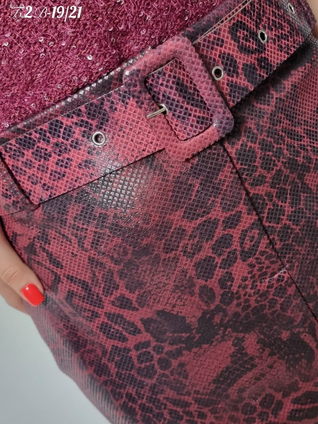 юбка женская,бордовая юбка,юбка,кожаная юбка,юбка с принтом