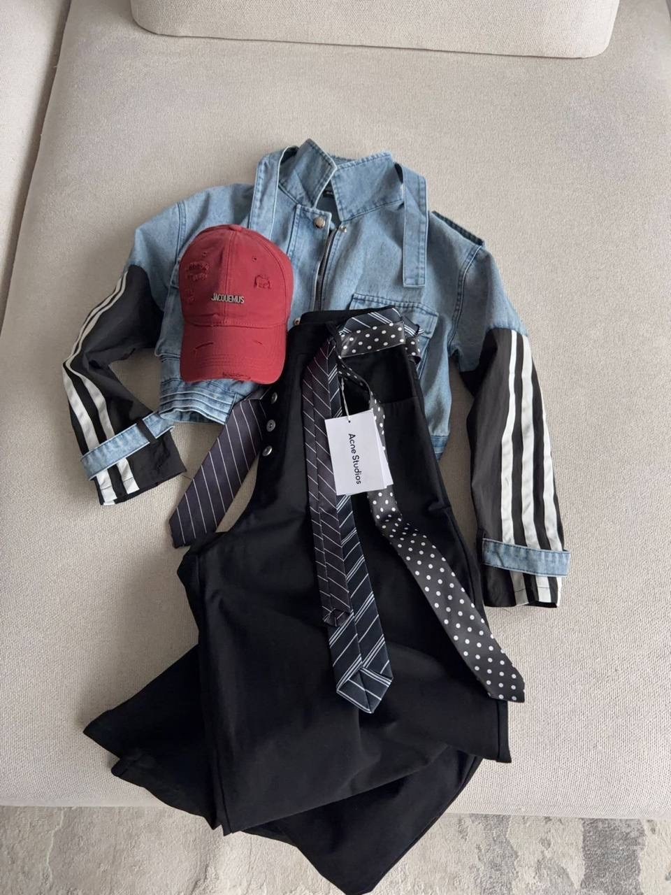 модный стиль,джинсы с лампасами,штаны джинсы,широкие джинсы