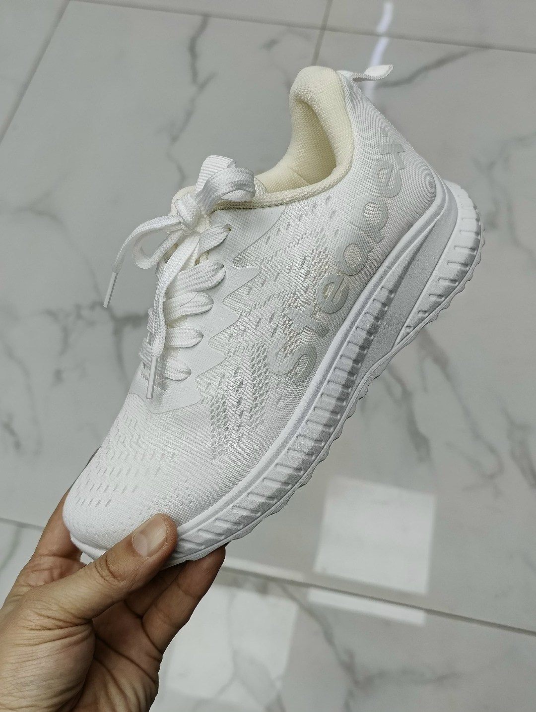 кроссовки,кроссовки женские,кроссовки изики женские,кроссовки для женщин,кроссовки изики